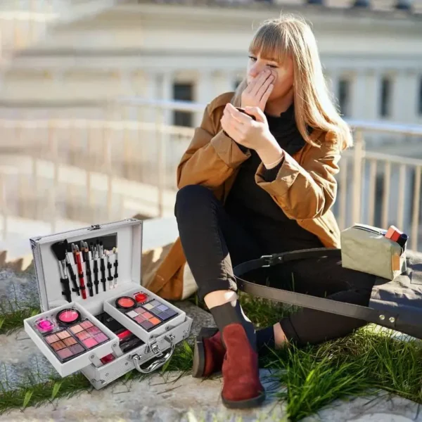 Makeup Kit For Women 24 PCS Beauty Box For Women Full Set All-in-One Makeup Gift Set Color Stay All Day Long A Good Choice As - Image 3